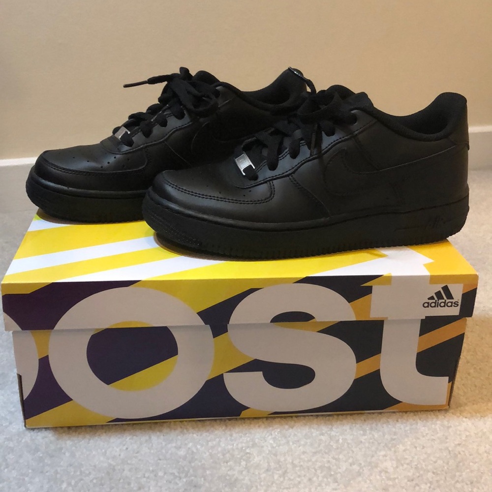 Nike Air Force 1 Black